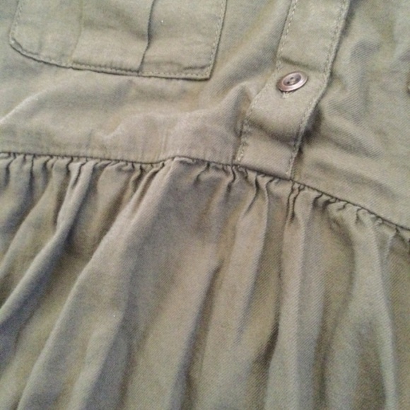 Girls half button up dress - Picture 3 of 4